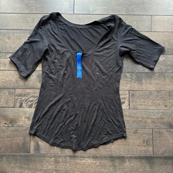 Kit and Ace Ballet Technical Cashmere Tee - Picture 2 of 2
